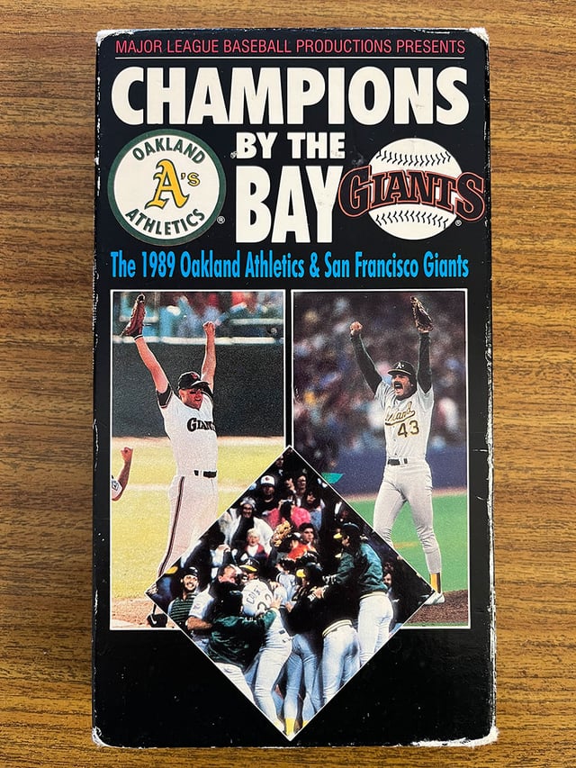 フリー マーケットでこの VHS ビデオ テープを見つけました - Champions by the Bay (以下のビデオ全体を視聴するためのオンライン リンク)