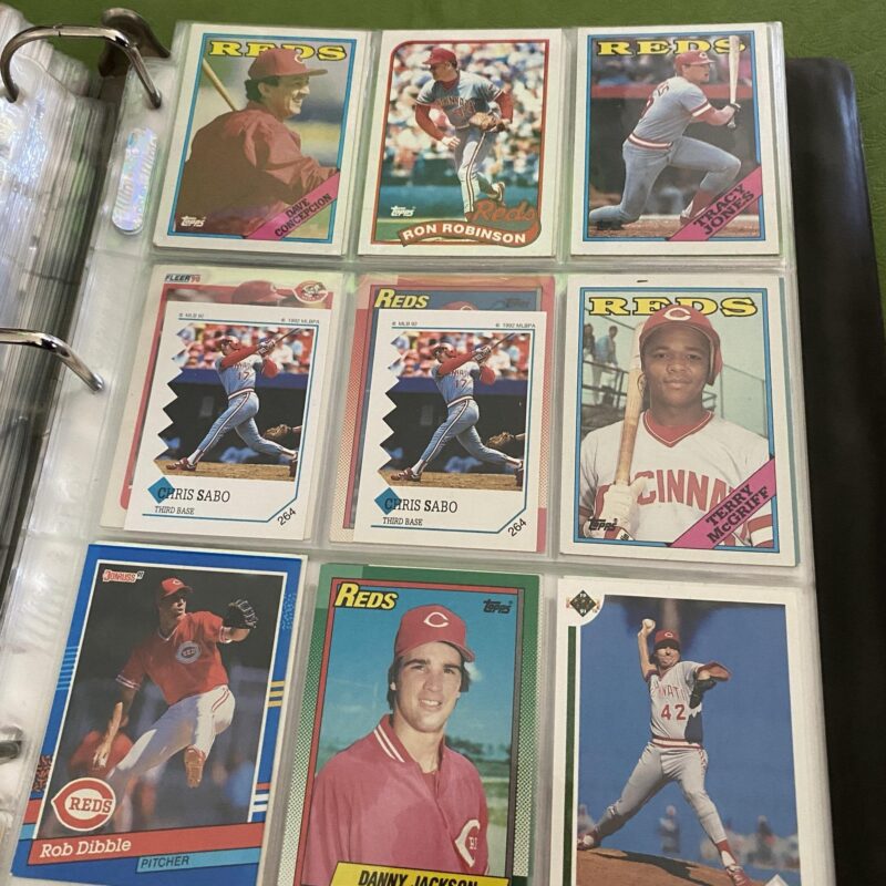 レッズファンの皆さん。 子供の頃の野球コレクションを縮小中です -- 90 年代初頭のレッズ選手の野球カードが欲しい人はいますか?