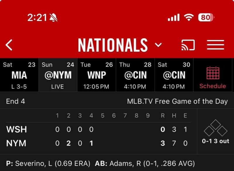 今日の些細な不満: MLB アプリの各チームのホームページで、退屈なサンセリフ フォントを使用するナショナルズを除いて、どのチームもワードマーク/フォントの先頭に名前が表示されるのはなぜですか?