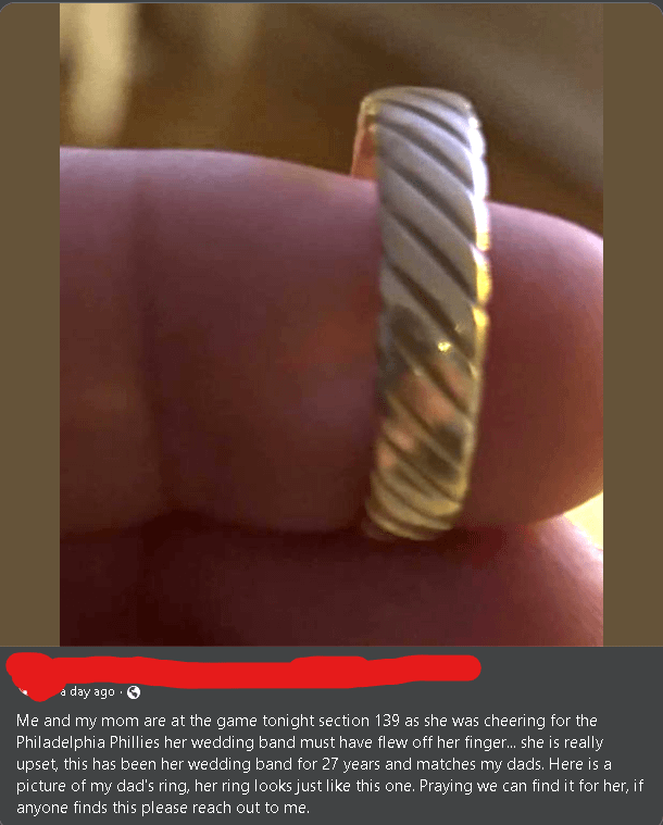 私の叔母は、27年間使った結婚指輪を試合で失いました。  Reddit、検索にご協力ください