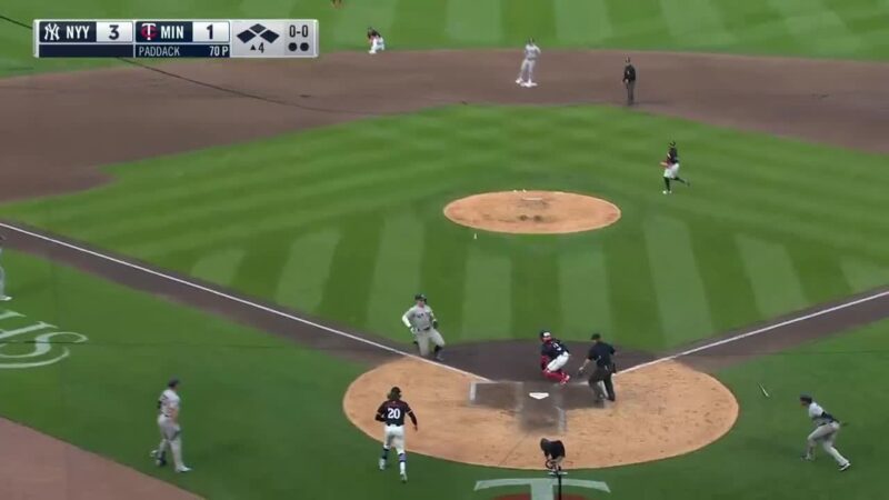 [Highlight] アレックス・バードゥゴが２点二塁打でヤンキースとリードを広げる！ ヤンキースが5-1でリード
