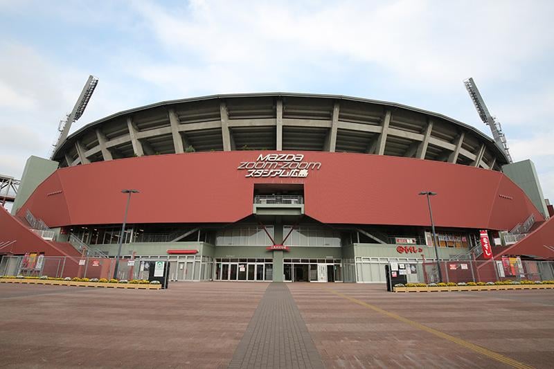 広島東洋カープの球場名は「Mazda Zoom-Zoom スタジアム」ですが、どういうわけかとても面白いです。